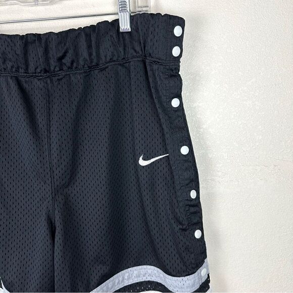 Nike Vintage Basketball Black Snap Tear Away Basketball 90s Y2K shorts Large - Picture 2 of 7
